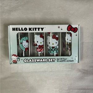 Hello Kitty Christmas Glassware Set